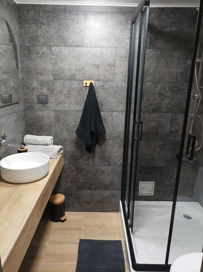 Dom Nad Jeziorem Strazym Zbiczno Exteriör bild