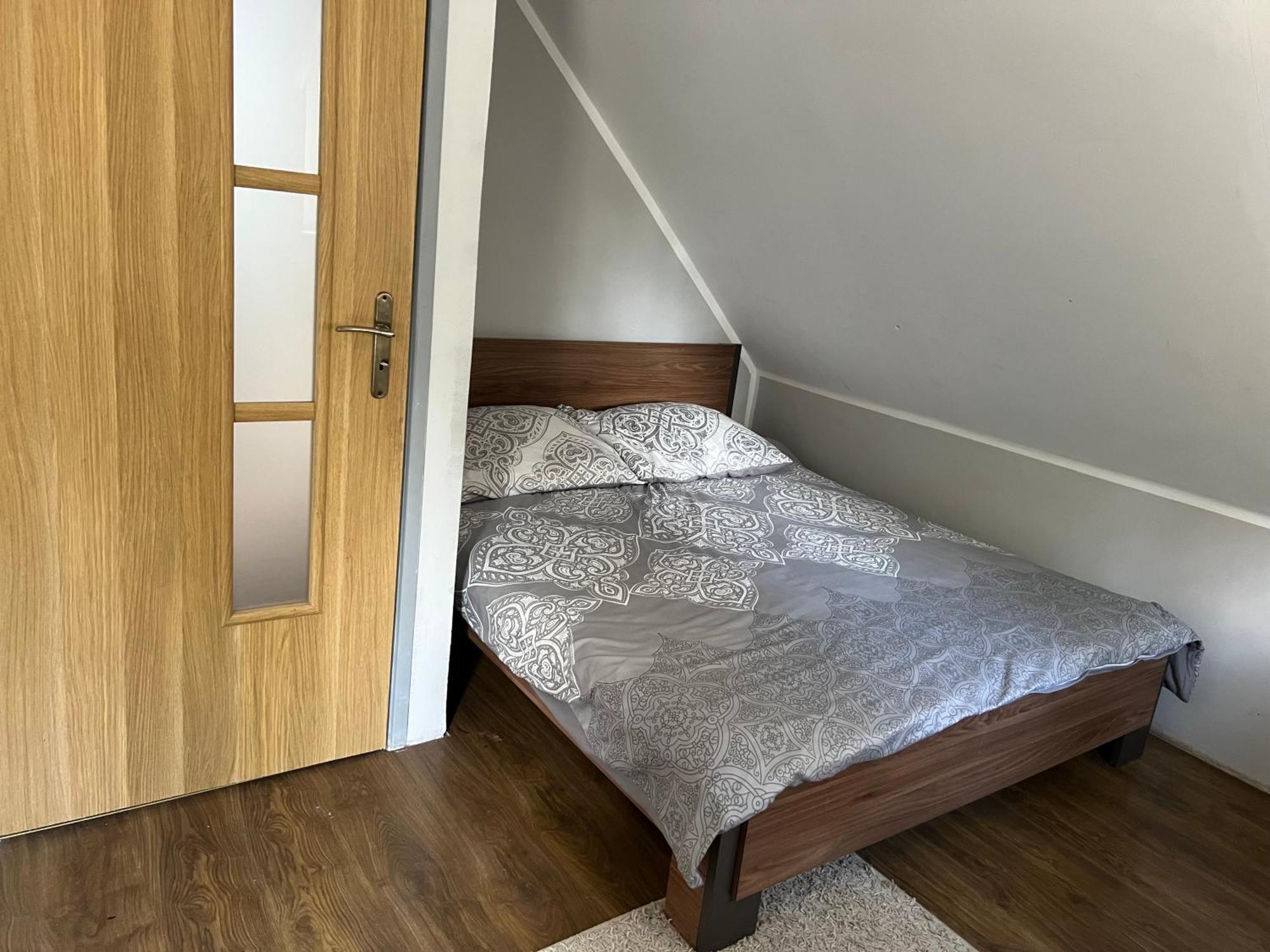Dom Nad Jeziorem Strazym Zbiczno Exteriör bild
