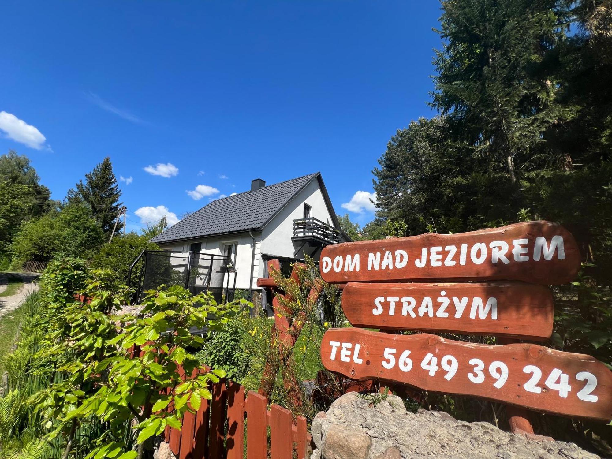 Dom Nad Jeziorem Strazym Zbiczno Exteriör bild